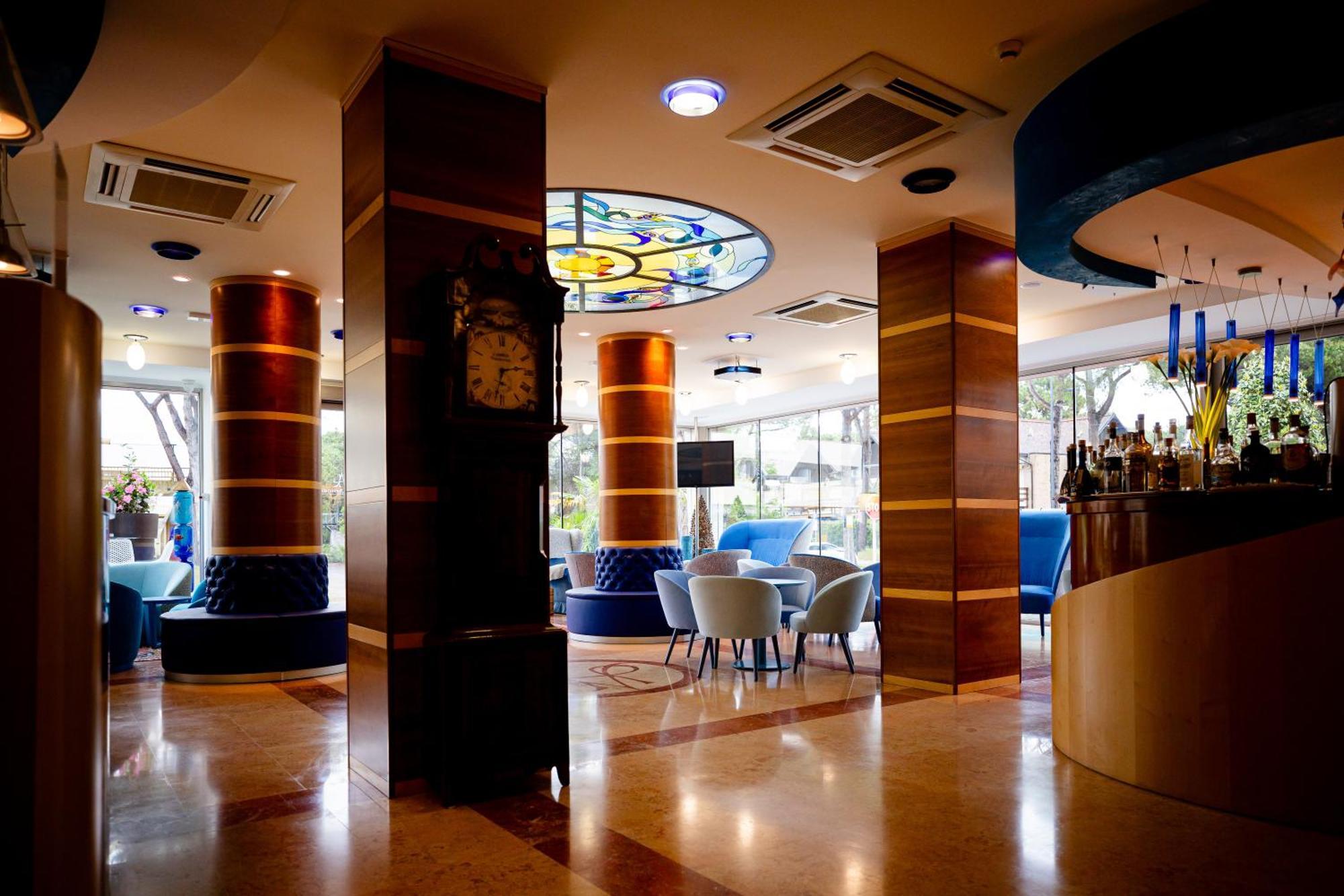 Hotel Arizona Линьяно-Саббьядоро Экстерьер фото